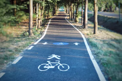 Lecco-Abbadia, sopralluogo sulla nuova pista ciclopedonale