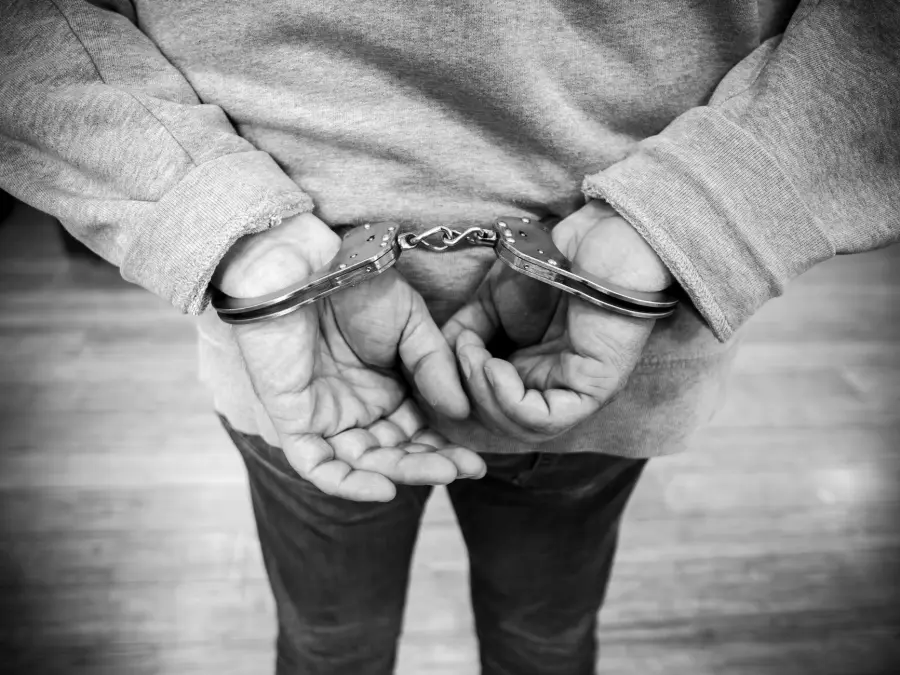 Pavia, truffa agli anziani da 16mila euro: arrestato 47enne