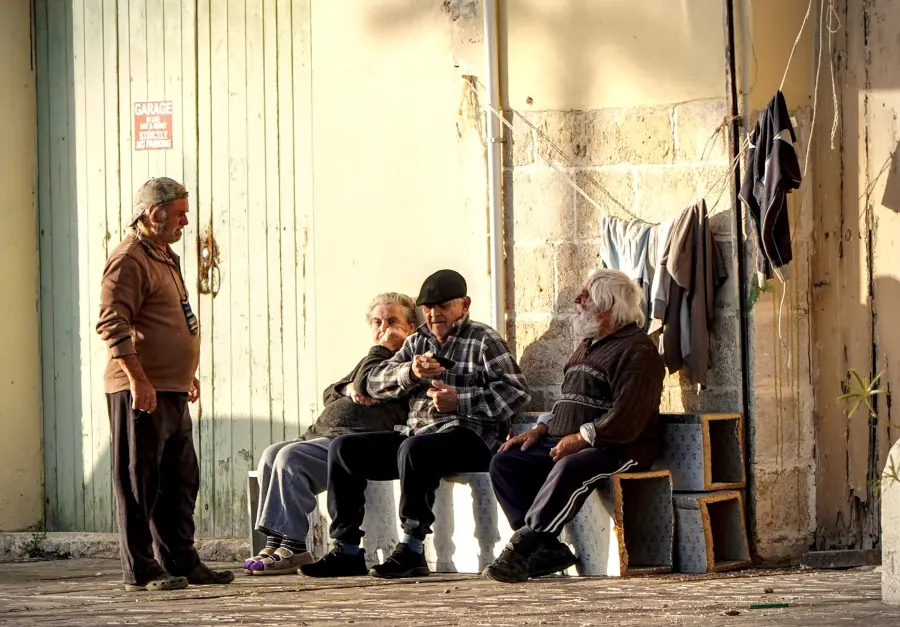 Lombardia, geriatra di comunità: sì unanime in Commissione