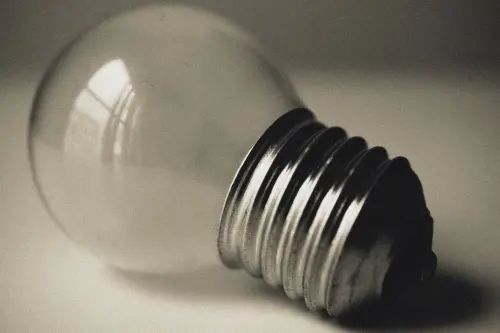 Milano, blackout e cali di tensione per il caldo estremo